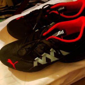 Puma womens tennis shoes